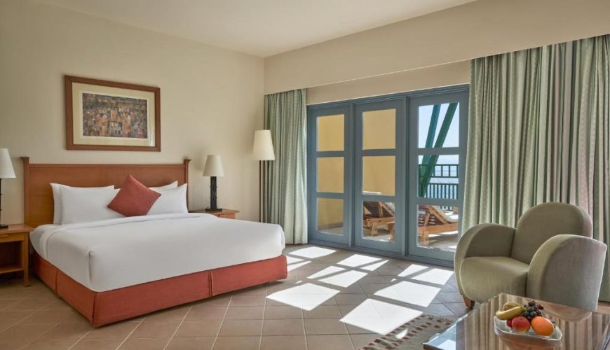jenuior suite room